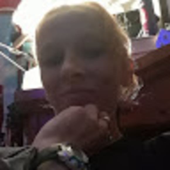 Meet your Posher, Katherene - Picture 1 of 1